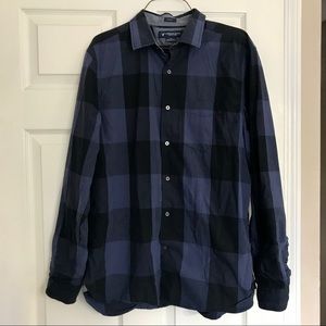 {American Eagle} Blue Button Down Flannel